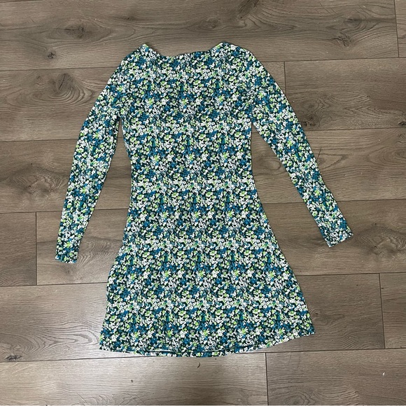 Floral Green Dress - Picture 7 of 7